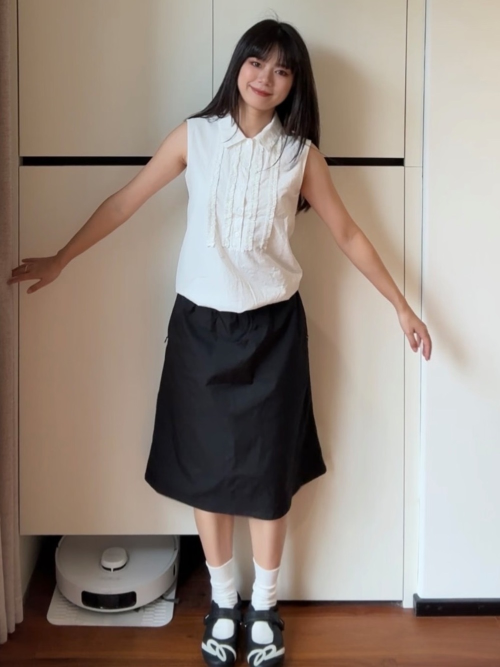 Yoon Cream Sleeveless Ruffle-Front Collared Top - Picture 6 of 6